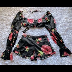Black & Floral Shorts Set 🌺